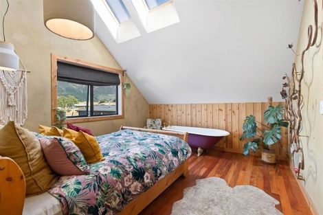 Photo of property in 11 Sentinel Drive, Lake Hawea, Wanaka, 9382