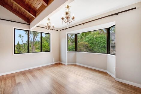 Photo of property in 1 The Knoll, Greenhithe, Auckland, 0632