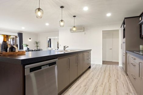 Photo of property in 9 Bayswater Court, Huntington, Hamilton, 3210