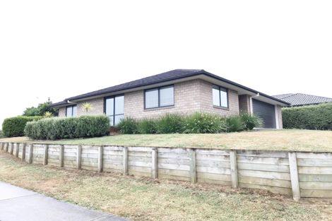 Photo of property in 19 Moira Drive, Tuakau, 2121