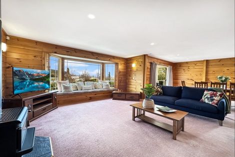 Photo of property in 31 Angela Place, Kinloch, Taupo, 3377