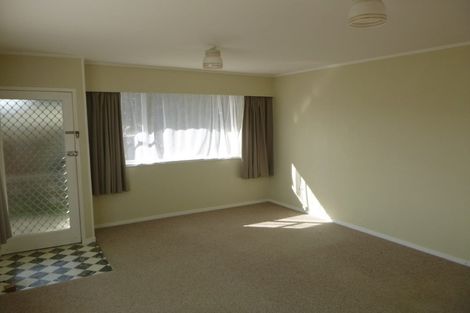 Photo of property in 62 Tiroroa Avenue, Te Atatu South, Auckland, 0610