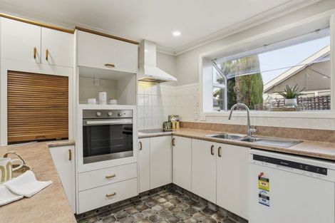 Photo of property in 5 Inverell Place, North New Brighton, Christchurch, 8083