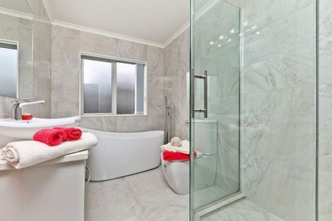 Photo of property in 14 Ascension Crescent, Orewa, 0931