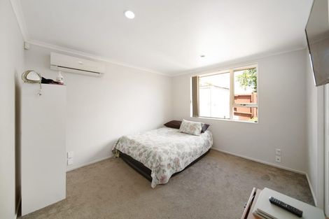 Photo of property in 11 Naylors Drive, Mangere, Auckland, 2022