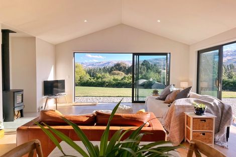 Photo of property in 13b Hall Road, Bannockburn, Cromwell, 9384