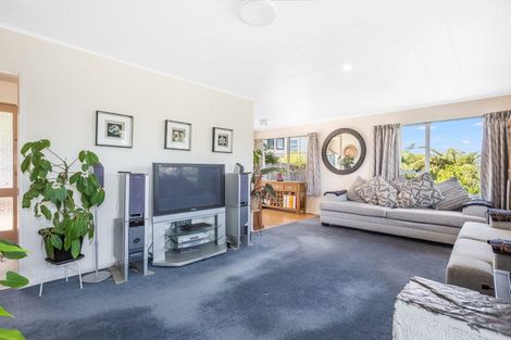 Photo of property in 7 John Witton Drive, Crofton Downs, Wellington, 6035