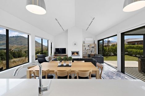 Photo of property in 28 Mckellar Drive, Jacks Point, Queenstown, 9371