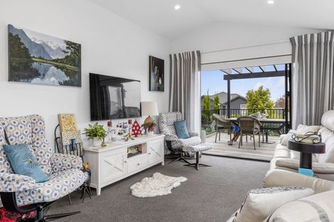 Photo of property in 43 Harakeke Drive, Wharewaka, Taupo, 3330