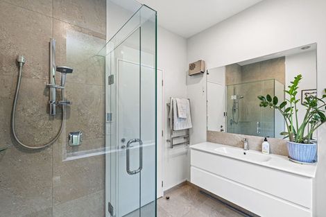 Photo of property in 66 Watford Street, Strowan, Christchurch, 8052