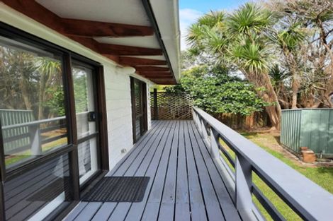 Photo of property in 3/180 Henderson Valley Road, Henderson, Auckland, 0612