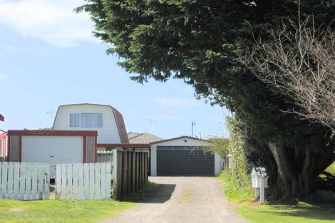 Photo of property in 53c Hartford Avenue, Papamoa Beach, Papamoa, 3118