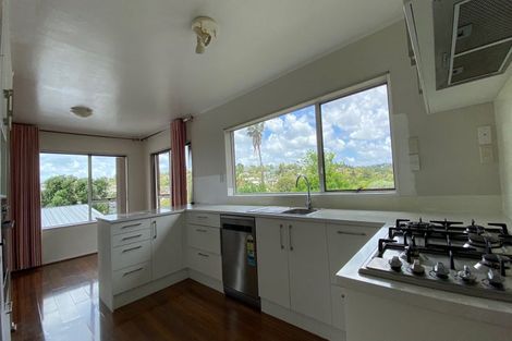 Photo of property in 184 Stapleford Crescent, Browns Bay, Auckland, 0630