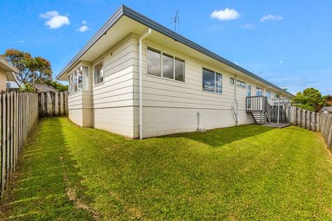 Photo of property in 2/9 Mably Court, Stanmore Bay, Whangaparaoa, 0932