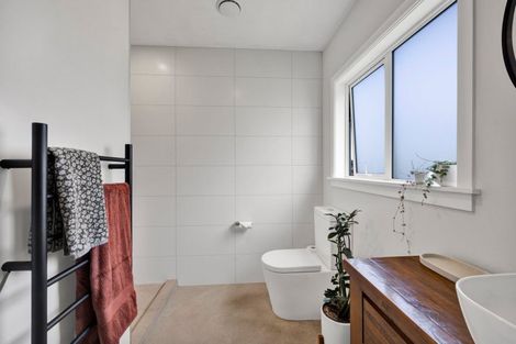Photo of property in 16 Clyde Street, Ferndale, New Plymouth, 4310