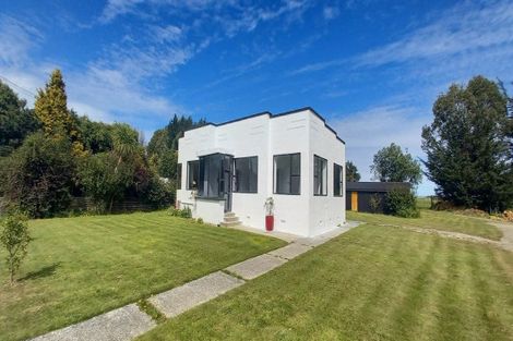 Photo of property in 69 Half Mile Road, Tuatapere, 9620