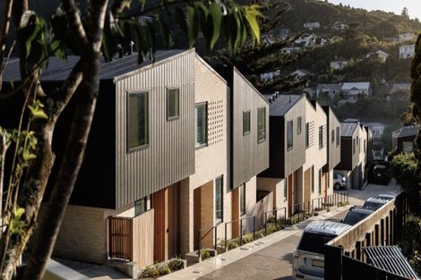 Photo of property in 14 Ara Toutouwai, Karori, Wellington, 6012