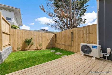 Photo of property in 2/58 Waipani Road, Te Atatu Peninsula, Auckland, 0610