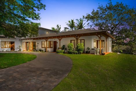 Photo of property in 10 Trig Road, West Harbour, Auckland, 0618