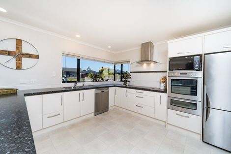 Photo of property in 4 Northfeild Rise, Feilding, 4702