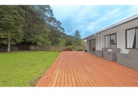 Photo of property in 21a Birdwood Road, Swanson, Auckland, 0612