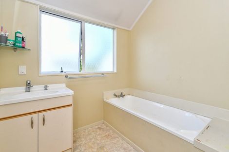 Photo of property in 56b Youngs Road, Papakura, 2110