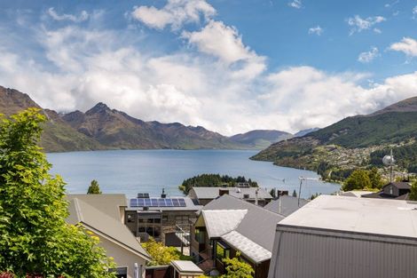 Photo of property in 12b Windsor Place, Queenstown, 9300