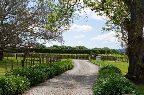 Photo of property in 33 Caesar Road, Ormond, Gisborne, 4071