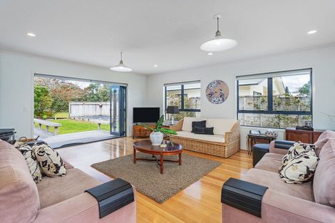 Photo of property in 136 Waimaire Avenue, Matarangi, Whitianga, 3592