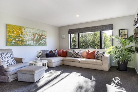 Photo of property in 20b Cambridge Road, Riverhead, 0820