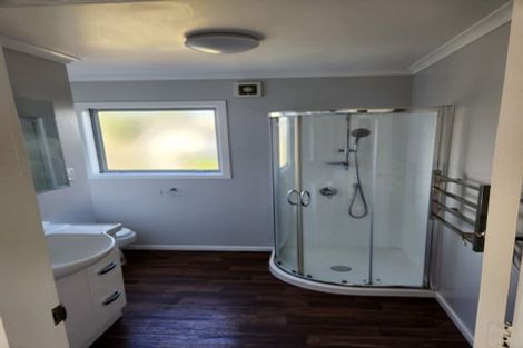 Photo of property in 5 Chancellor Way, Crofton Downs, Wellington, 6035