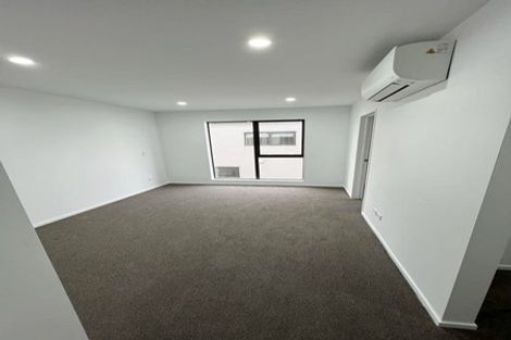 Photo of property in 34 Sinton Road, Hobsonville, Auckland, 0618