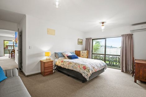 Photo of property in 62 Heta Road, Highlands Park, New Plymouth, 4312