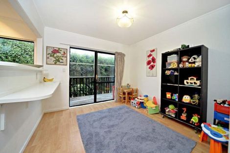 Photo of property in 39 Lastel Place, Shelly Park, Auckland, 2014