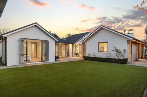 Photo of property in 154 Clyde Road, Burnside, Christchurch, 8053