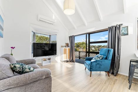 Photo of property in 17 Zealandia Road, Manly, Whangaparaoa, 0930