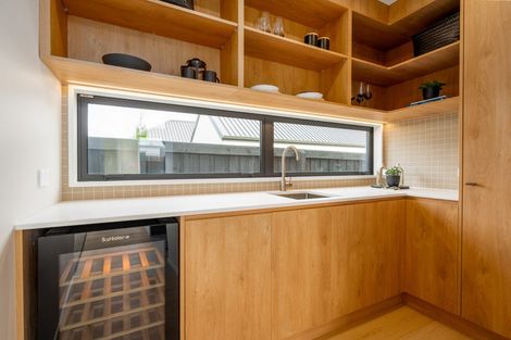 Photo of property in 18 Burkett Street, Marshland, 8051
