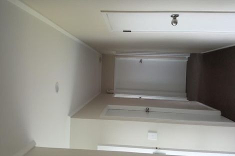 Photo of property in 8 President Avenue, Papakura, 2110