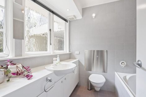 Photo of property in 85 Wood Bay Road, Titirangi, Auckland, 0604