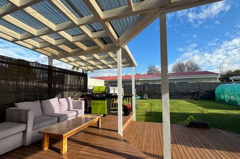 Photo of property in 2 Cole Grove, Wallaceville, Upper Hutt, 5018