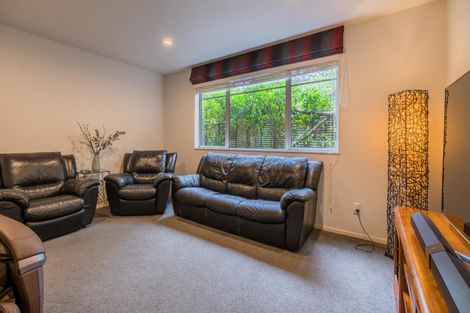 Photo of property in 20e Konini Road, Titirangi, Auckland, 0604