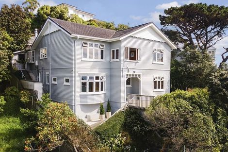 Photo of property in 152 Grafton Road, Roseneath, Wellington, 6011
