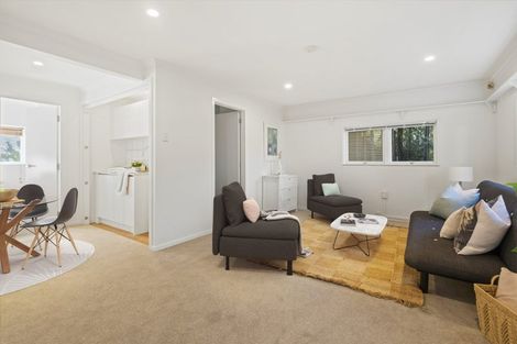 Photo of property in 5 Chevron Place, Castor Bay, Auckland, 0620