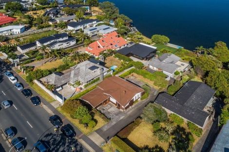 Photo of property in 308 Hurstmere Road, Takapuna, Auckland, 0622