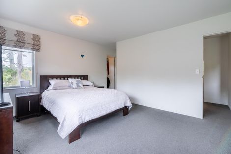 Photo of property in 20e Konini Road, Titirangi, Auckland, 0604