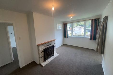 Photo of property in 14 Thomson Grove, Stokes Valley, Lower Hutt, 5019