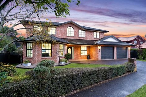 Photo of property in 30 South Kensington Way, Henderson, Auckland, 0612