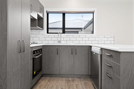Photo of property in 74u2 Claude Street, Fairfield, Hamilton, 3214