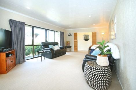 Photo of property in 42 Hibiscus Avenue, Hamilton Lake, Hamilton, 3204