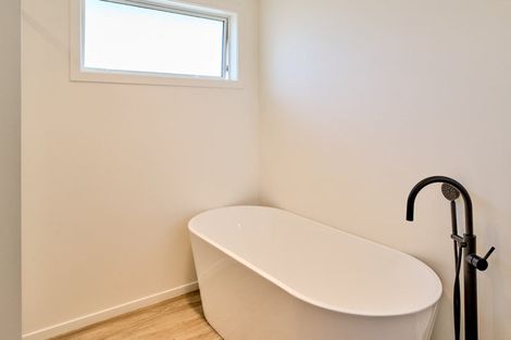 Photo of property in 10 Topsail Way, Whitby, Porirua, 5024